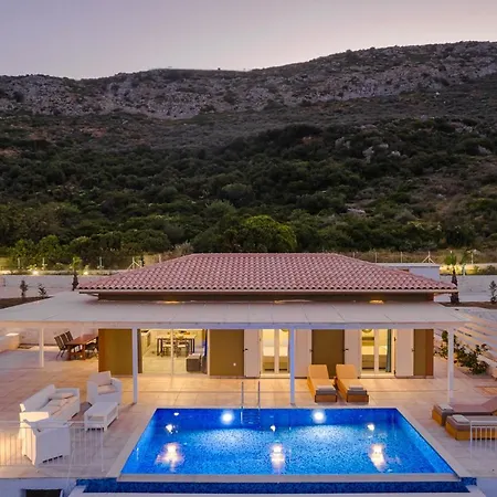 Villa Saint Nicholas 5 *