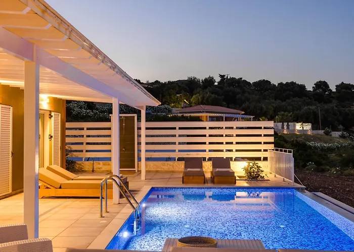 Saint Nicholas 5 *
