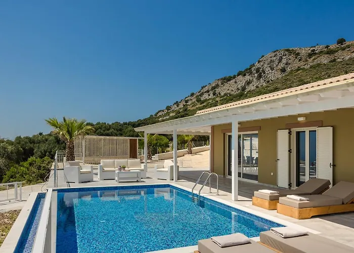 Saint Nicholas 5 *